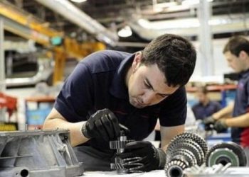 Más de 13 millones de personas tienen trabajo registrado y crece el empleo público