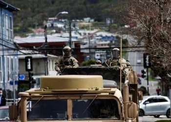 Para controlar la migración desde Perú y Bolivia, Chile militariza la frontera norte