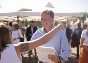 Rodolfo Suarez anunció la fecha de inicio de la exploración en Vaca Muerta