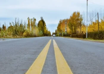 Rodolfo Suarez anunció una inversión de $1.000 millones en rutas turísticas “icónicas”