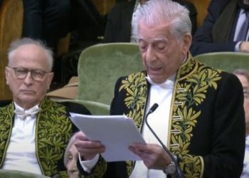 Vargas Llosa ingresó a la Academia Francesa
