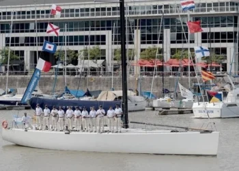 Arribó el yate ARA «Fortuna III» tras consagrarse ganador de la Regata Oceánica­