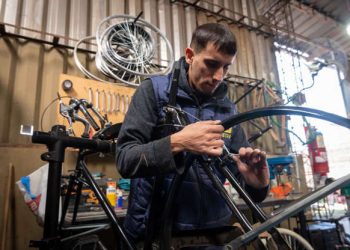 Los salarios formales se deterioraron un 20% en los últimos 7 años pese a que la actividad económica creció