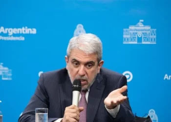 Aníbal Fernández le respondió a Kicillof y a Berni: «Si están viendo otro canal, yo no tengo la culpa»