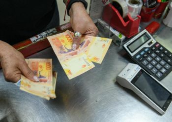 Bancos y consultoras pronostican la inflación y el precio de dólar a fin de año: las cifras proyectadas