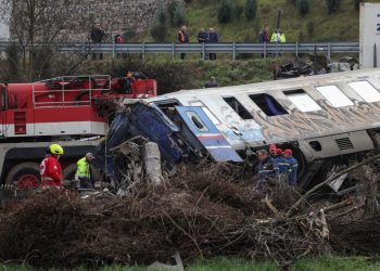 Choque de trenes en Grecia: el número de muertos asciende a 60 y aún hay decenas de desaparecidos