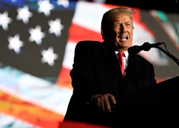 Donald Trump pidió ayuda a sus votantes: «Podría ser la última vez que les escribo»