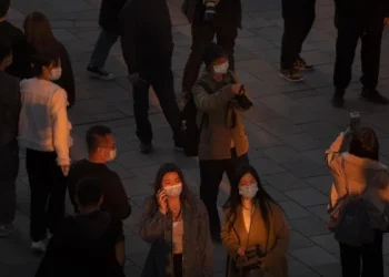 El covid sigue provocando la muerte de entre 900 y 1.000 personas al día