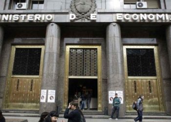 El gasto público cayó 11,3% en la cuarta semana de febrero