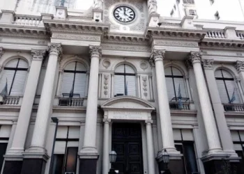 La pérdida semanal de reservas del Banco Central alcanzó los 554 millones de dólares