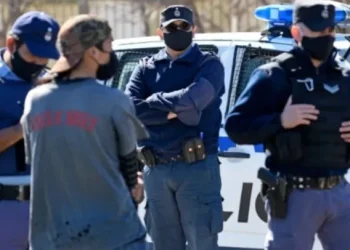 Neuquén: Mató a su hijastra de 10 años tras manejar con la nena agarrada del vehículo por 50 metros