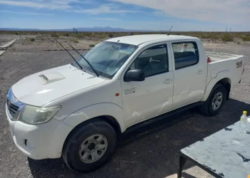 Se realizará una subasta online de vehículos, caños y maquinaria para la construcción: cómo acceder