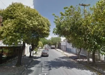 Un joven de 26 años atacó con un cuchillo a su pareja y quedó detenido: ella está internada en grave estado