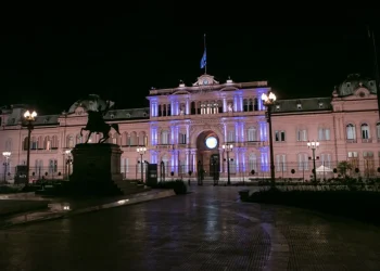 Una beba en situación de calle, murió este viernes a la madrugada, a metros de la Casa Rosada