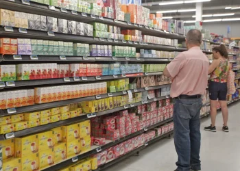 ¿IVA al 24%? Qué dicen los especialistas y cómo afectaría a los consumidores