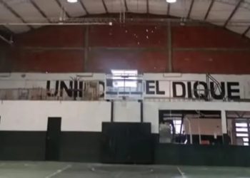 Ola de calor: un hombre de 46 años murió de un infarto mientras jugaba un partido de básquet