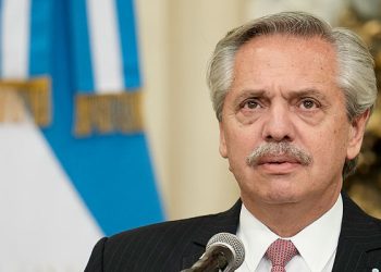 Trasladaron a Alberto Fernández al sanatorio Otamendi por un dolor lumbar agudo