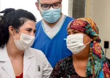“No estar lejos de mi familia ayudó a recuperarme”: Carmen, la primera paciente trasplantada de médula ósea en Mendoza