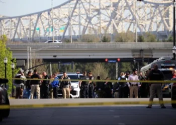 Al menos cinco muertos y varios heridos por un tiroteo masivo en Kentucky