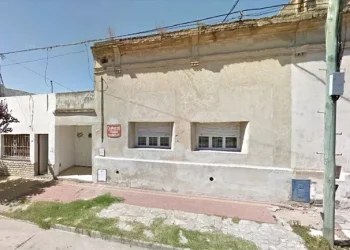 Otro brutal femicidio en el país: Discutió con su ex y la mató a balazos delante de sus hijos