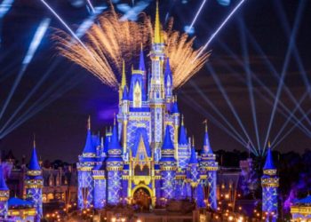 Disney demandó al gobernador de Florida y lo acusó de “venganza” política