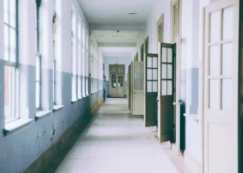 Escándalo en Tucumán: un profesor ahorcó a un alumno y lo hizo convulsionar