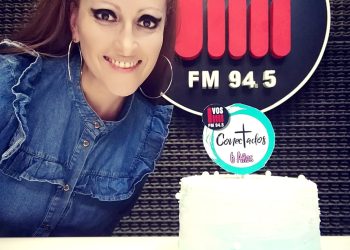 Fm Vos 94.5: el programa “Conectados”que conduce Fedra Orozco cumplió sus primeros seis años