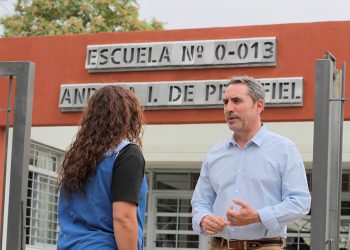 Difonso presentó un proyecto para que los docentes se jubilen con 25 años de antigüedad