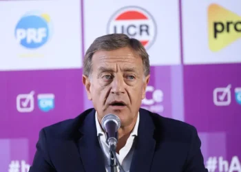 La dieta del Mediterráneo que propuso Rodolfo Suarez para no adherir a la ley de alcohol cero