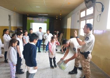 Inició la campaña “La Policía Rural en tu  escuela”para concientizar a los pequeños del cuidado de la flora y la fauna