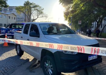 Pánico en una escuela de Rosario: atacaron a tiros a un padre en el ingreso a clases