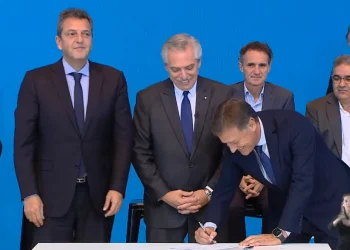 Suarez firmó un convenio para fortalecer al sector productivo de Mendoza