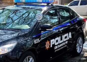 Hieren de gravedad a una joven de 19 años en un ataque a balazos en un barrio de Rosario