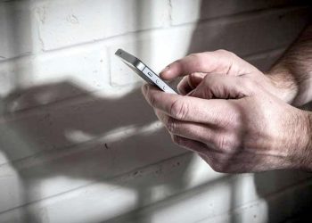 Proyecto para sumarles una condena de 2 a 5 años a los presos que tengan celulares en las cárceles