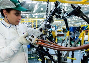 Las pymes industriales piden un dólar cercano a $300 para poder sostener su negocio