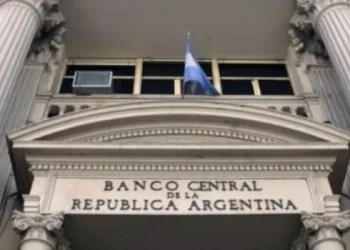 El BCRA acumuló compras por US$302 millones, el monto semanal más importante en 2023