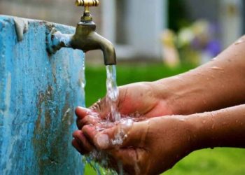 La otra cara de la pobreza: millones de personas no tienen acceso a la red de gas, cloacas y vivienda completa