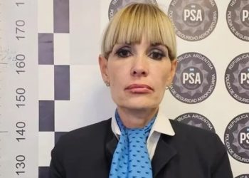Amenaza falsa: indagan a la azafata que le costó un millón de dólares a Aerolíneas Argentinas
