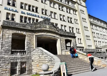 Mar del Plata: Con un tiro en el pecho, caminó para pedir ayuda y murió en el hospital