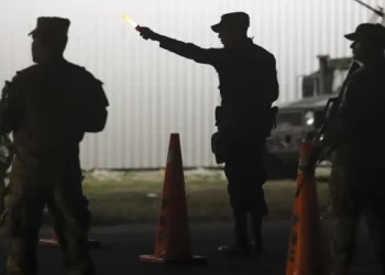 El gobierno de Bukele defiende sus «medidas extremas» contra las pandillas salvadoreñas