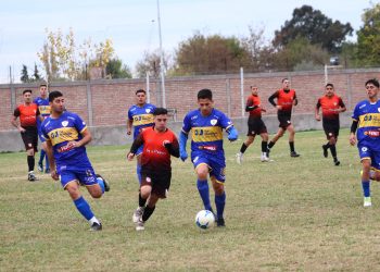 Huracán fue eficaz ante Pilares y sigue en lo más alto del fútbol sanrafaelino