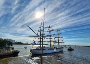 La Fragata Libertad inició su 51° viaje de instrucción en el que visitará 10 puertos americanos