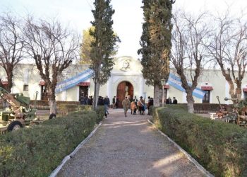 Desde el Museo Histórico Militar hubo una conexión radial con el mundo