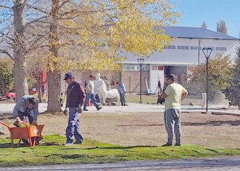 Los vecinos de El Sosneado tendrán su polideportivo cerrado y una renovada plaza