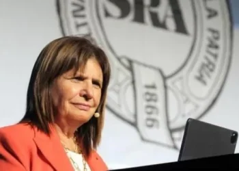 Patricia Bullrich: «Cristina Kirchner vive en un frasco»
