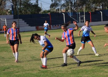 Balloffet, Cuadro Nacional y Huracán lideran el campeonato de fútbol femenino