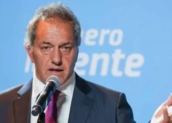 Scioli remarcó que «de ninguna manera» irá por afuera del FdT