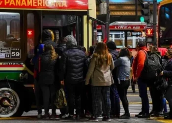 Se levantó el paro de colectivos luego de que la UTA acatara una prórroga de la conciliación obligatoria