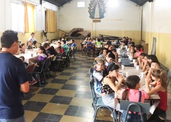 El merendero San José atiendea 200 niños: “tratamos de darle un tinte divertido y de contenerlos pero no deberíamos ni existir”