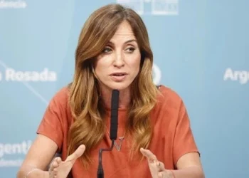 Tolosa Paz afirma que la salida electoral es democratizar el Frente de Todos